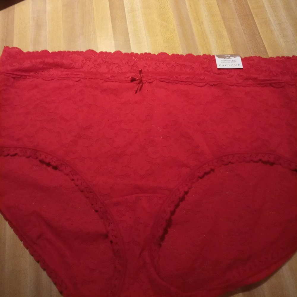 Cacique red lace panty